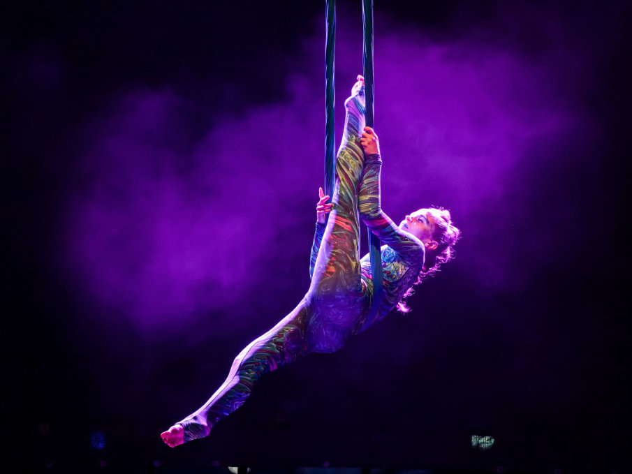 Akrobatická show na konferenci